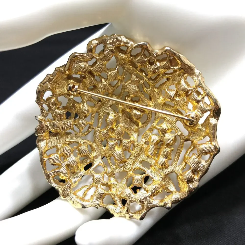 Sarah Coventry Red AB Rhinestone Gold Leaf Brooch 1960s Signed 2.25" - Picture 5 of 10